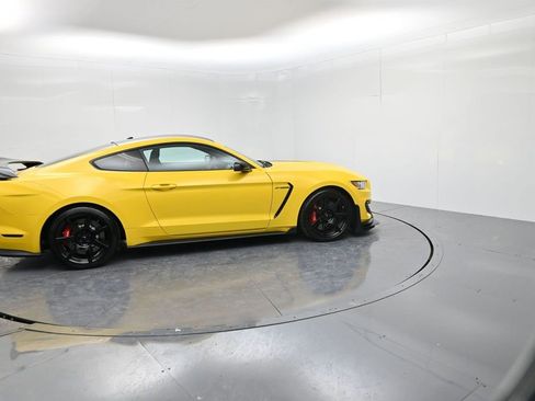 Used 2017 Ford Mustang Shelby GT350R w/ GT350R Equipment Group 920A image 8