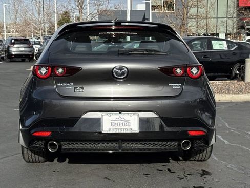 Used 2022 MAZDA MAZDA3 s image 18