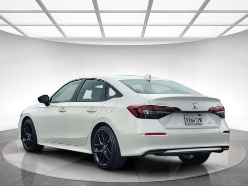 Used 2025 Honda Civic Sport image 6