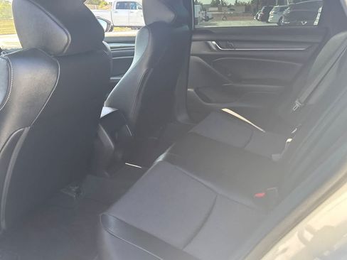 Used 2019 Honda Accord Sport image 5