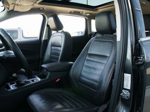 Used 2018 Ford Escape SEL image 15