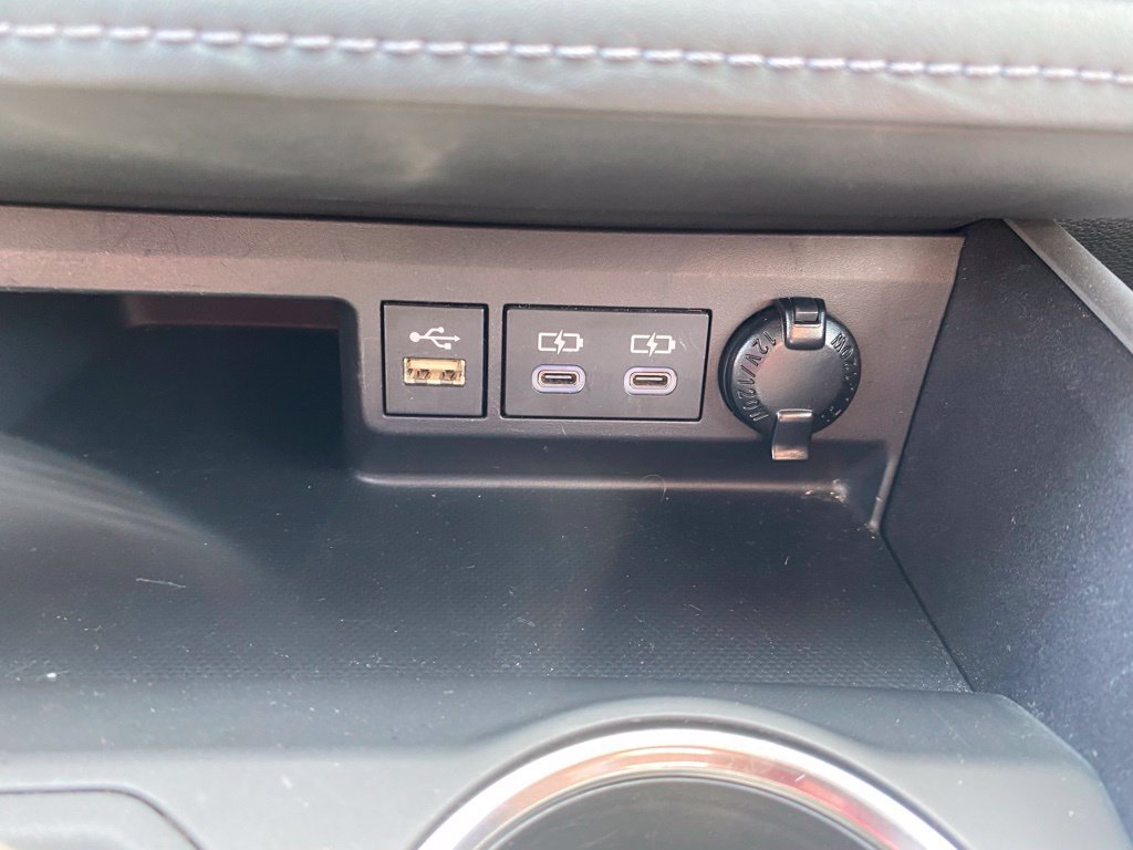 Used 2023 Toyota Highlander L FWD image 24