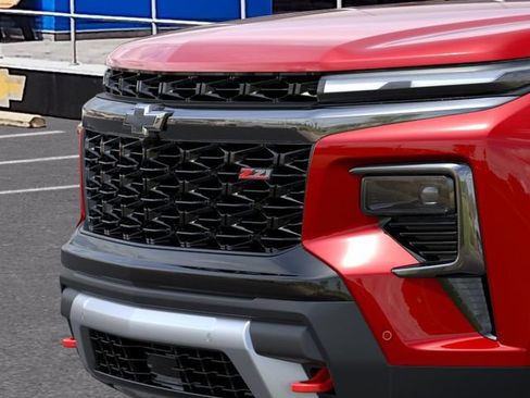 New 2027 Chevrolet Traverse Z71 w/ Enhanced Driving Package AWD/4WD image 13