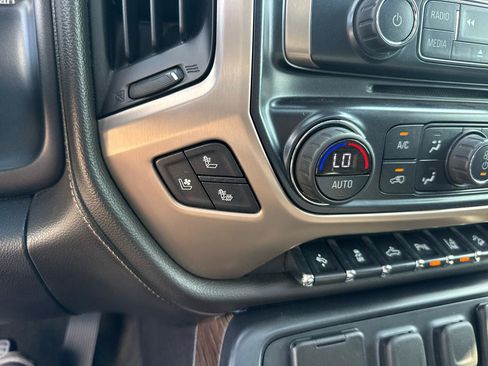 Used 2017 GMC Sierra 3500 Denali w/ Duramax Plus Package AWD/4WD image 15