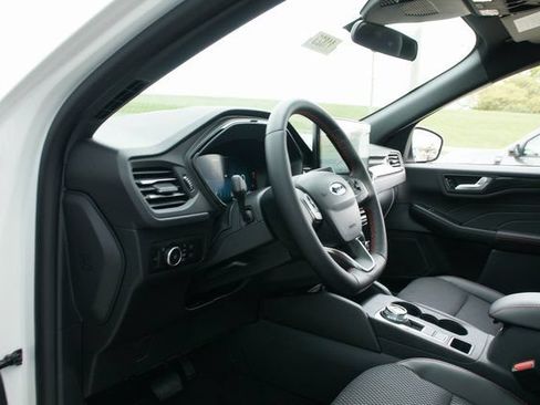New 2026 Ford Escape ST-Line Select w/ Tech Pack #2 AWD/4WD image 17