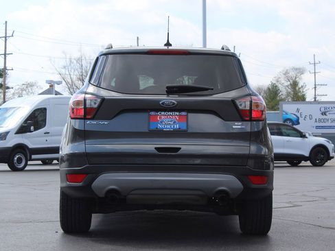 Used 2018 Ford Escape SE w/ SE Sync 3 Package image 6