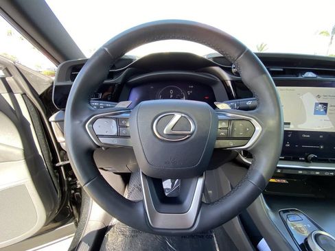 Used 2023 Lexus RZ 450e Premium w/ Technology Package AWD/4WD image 25