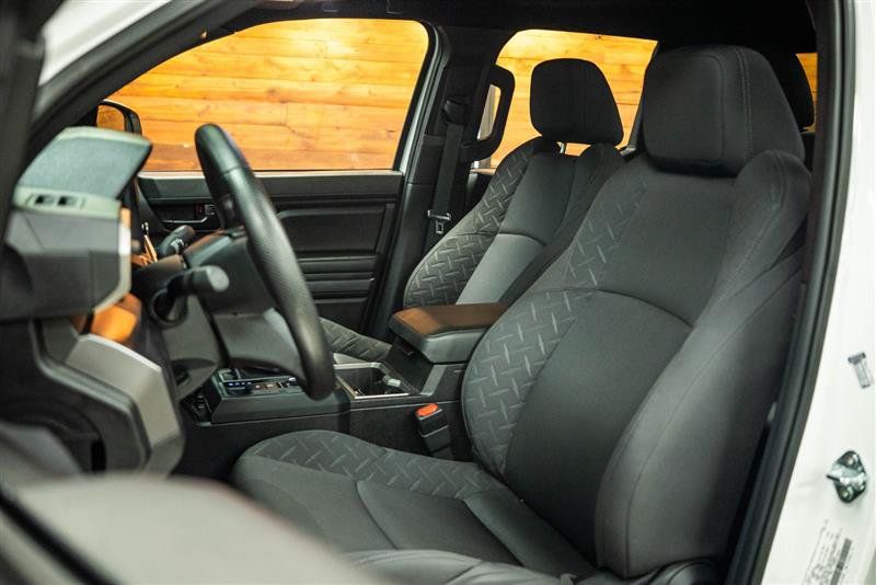 Used 2026 Toyota Tacoma SR5 AWD/4WD image 9