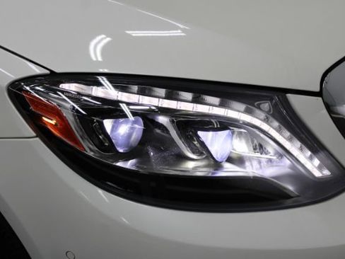 Used 2015 Mercedes-Benz S 550 4MATIC image 31