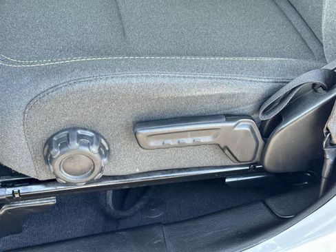 Used 2024 Jeep Wrangler Sahara image 21