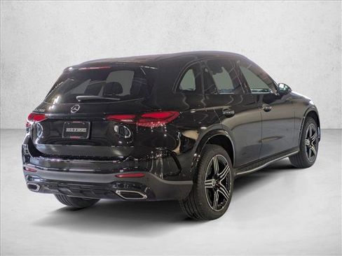 New 2026 Mercedes-Benz GLC 300 image 2