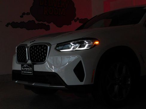 Used 2023 BMW X4 xDrive30i image 15