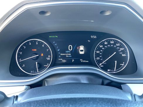 Used 2020 Toyota Avalon Limited w/ Advanced Safety Package FWD image 28