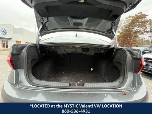 Certified 2022 Volkswagen Jetta S image 18