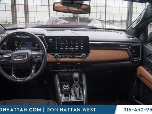 Used 2024 GMC Canyon AT4 AWD/4WD image 5