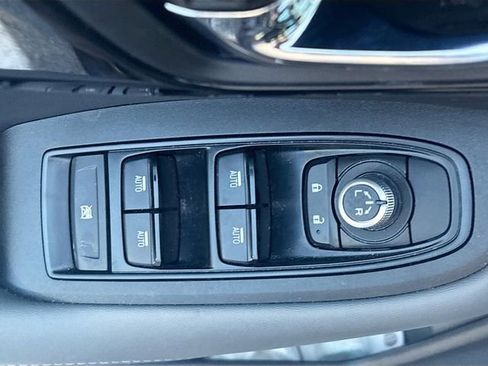 Used 2023 Subaru Outback Onyx Edition image 9