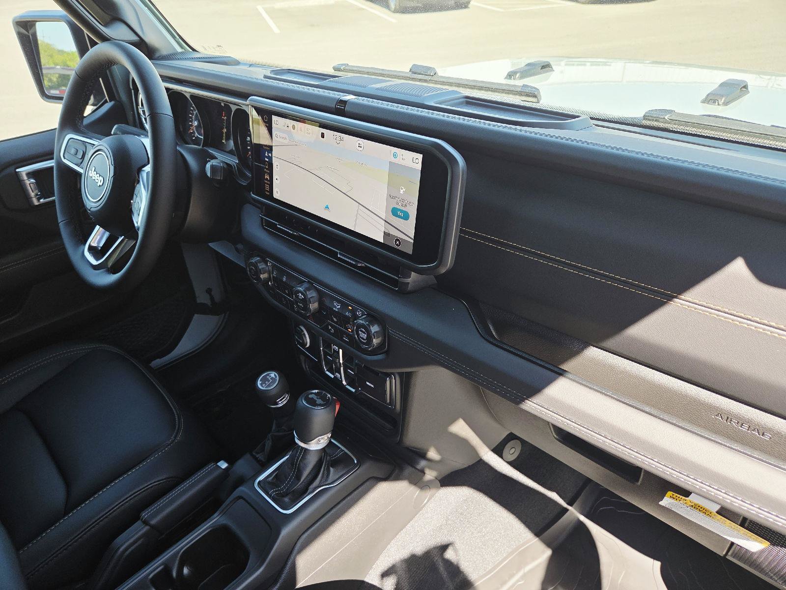 New 2027 Jeep Wrangler Unlimited Sahara AWD/4WD image 38