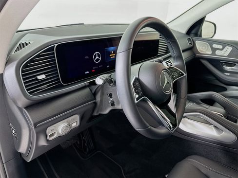 Used 2025 Mercedes-Benz GLE 350 4MATIC image 10