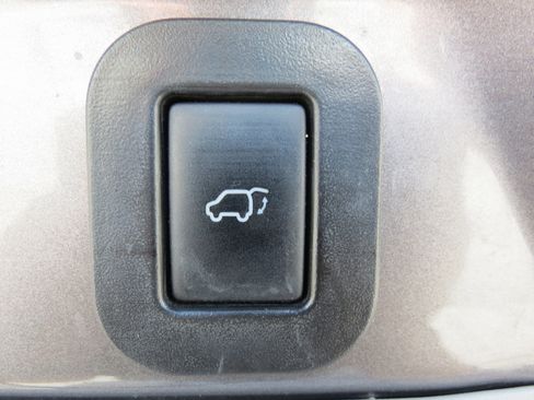 Used 2015 Toyota Sienna XLE Premium image 44