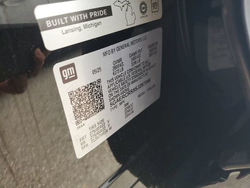 Used 2025 Buick Enclave Avenir FWD image 29