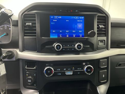 Certified 2022 Ford F150 XLT w/ Equipment Group 301A Mid image 18