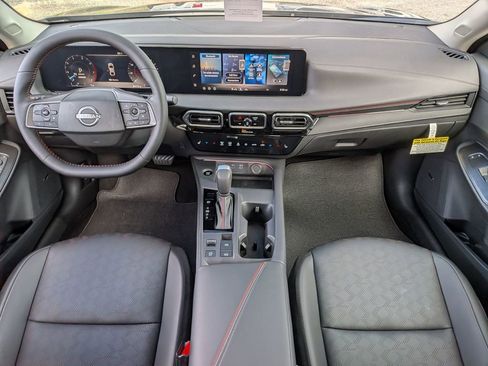 New 2026 Nissan Sentra SR w/ SR Premium Package FWD image 27