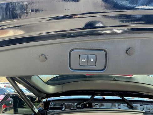 New 2026 Nissan Pathfinder Platinum image 28