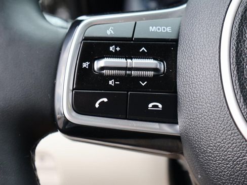 Used 2022 Kia Sorento SX image 25