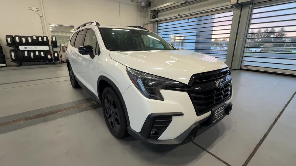 Certified 2023 Subaru Ascent Onyx Edition Limited AWD/4WD image 12