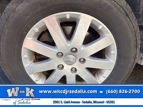 Certified 2016 Chrysler Town & Country Touring FWD image 5