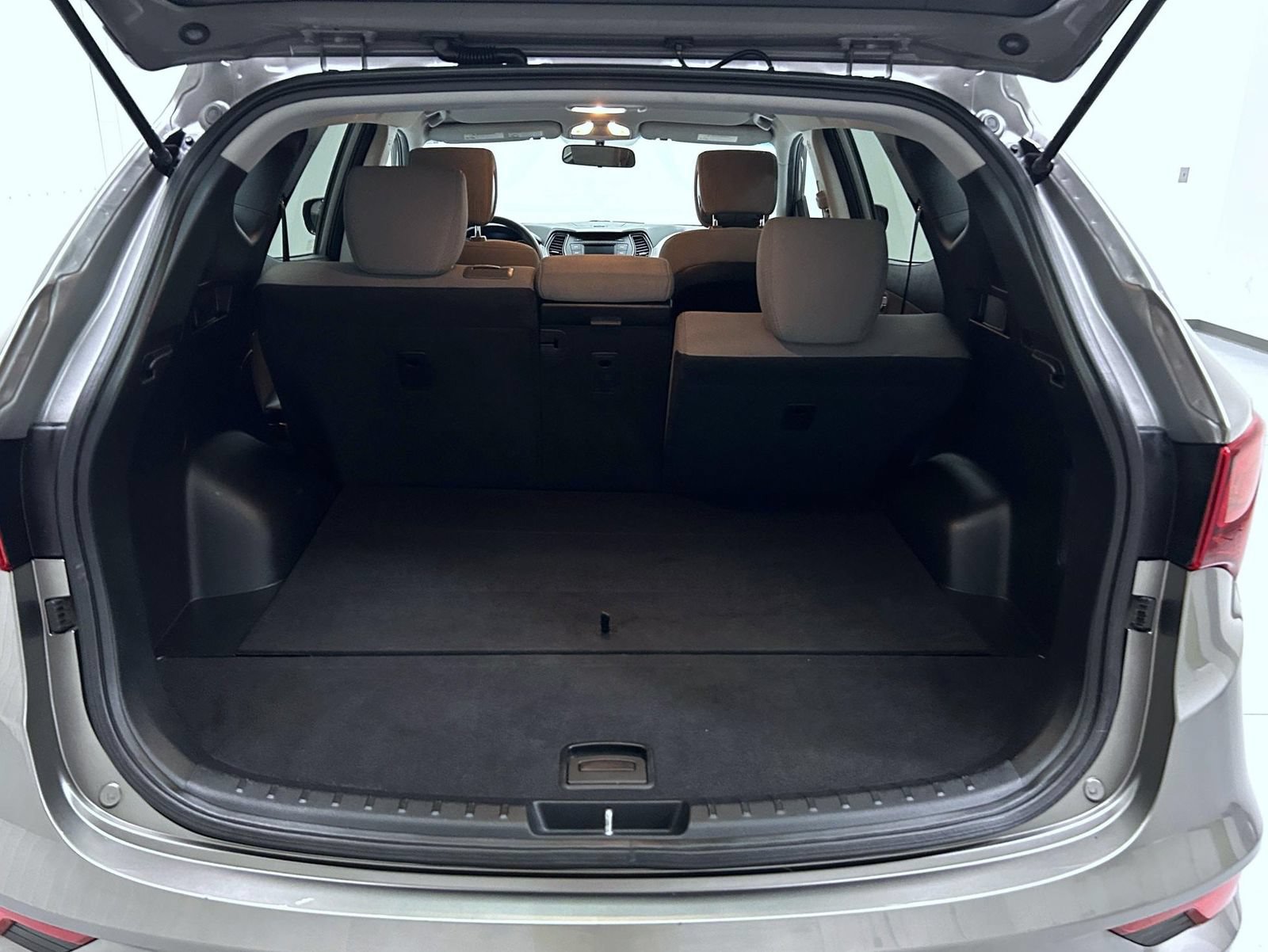 Used 2018 Hyundai Santa Fe Sport FWD image 21