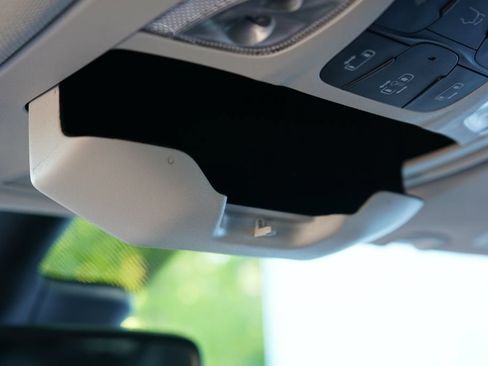 Used 2023 Chrysler Voyager LX FWD image 25