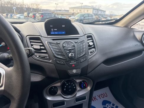 Used 2019 Ford Fiesta SE image 22