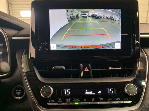Used 2023 Toyota Corolla Cross XLE w/ Convenience Package AWD/4WD image 5