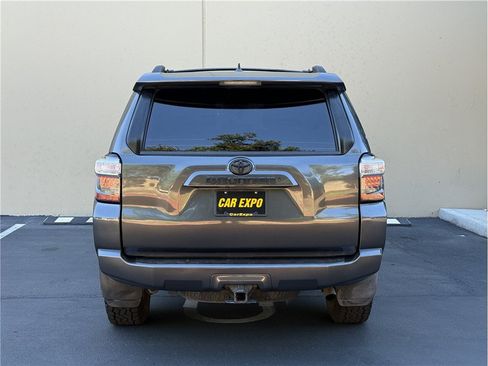 Used 2015 Toyota 4Runner SR5 Premium RWD image 6