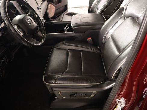 Used 2019 RAM 1500 Limited image 12