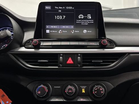 Used 2023 Kia Forte LXS w/ LXS Technology Package image 7