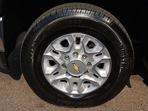 Used 2022 Chevrolet Silverado 3500 LTZ w/ Safety Package AWD/4WD image 27