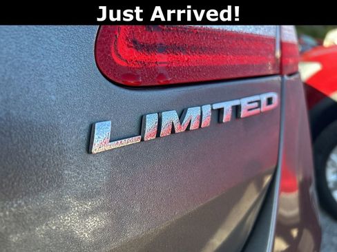 Used 2013 Ford Taurus Limited image 6