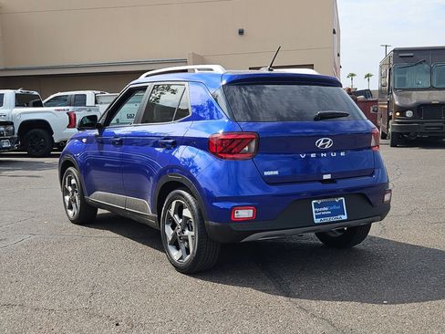 Certified 2026 Hyundai Venue SEL FWD image 8