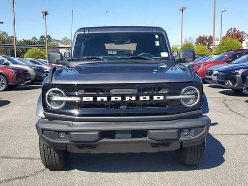 Used 2022 Ford Bronco Outer Banks image 2