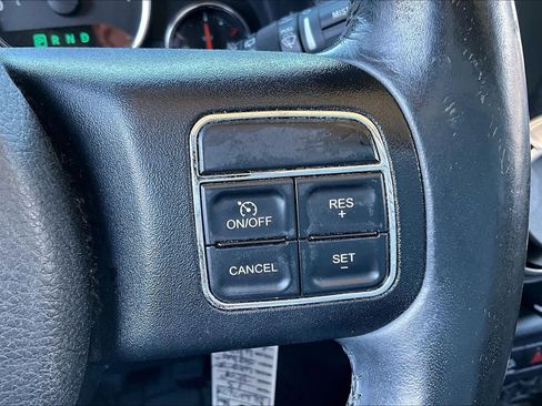 Used 2013 Jeep Wrangler Unlimited Sahara w/ Connectivity Group AWD/4WD image 19