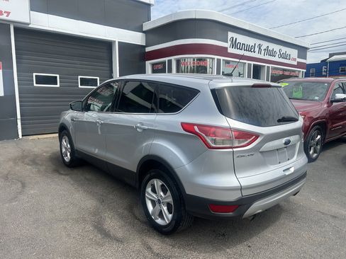 Used 2016 Ford Escape SE w/ SE Cold Weather Package AWD/4WD image 8