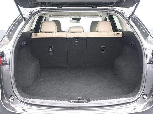 Used 2021 MAZDA CX-5 Touring image 18