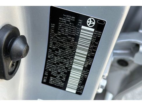 Used 2026 Toyota Corolla LE FWD image 32