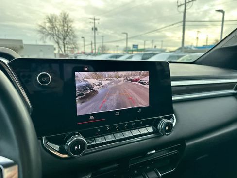 Used 2024 GMC Canyon Elevation w/ Convenience Package image 32