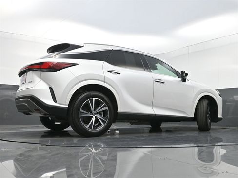Used 2023 Lexus RX 350 Premium image 31