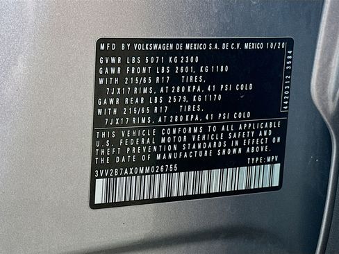 Used 2021 Volkswagen Tiguan SE image 30