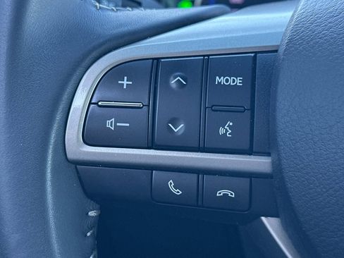 Used 2019 Lexus RX 450h AWD image 31