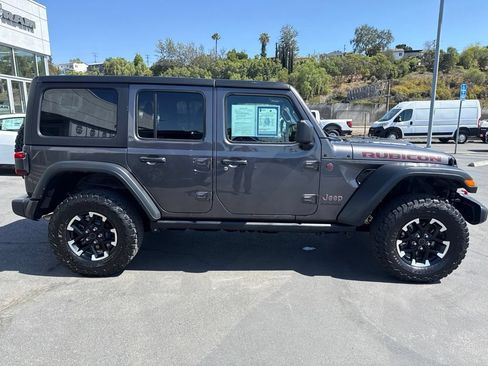 Certified 2025 Jeep Wrangler Unlimited Rubicon w/ Convenience Group AWD/4WD image 9